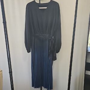 SHEIN Navy Long Sleeve Pleated Dress